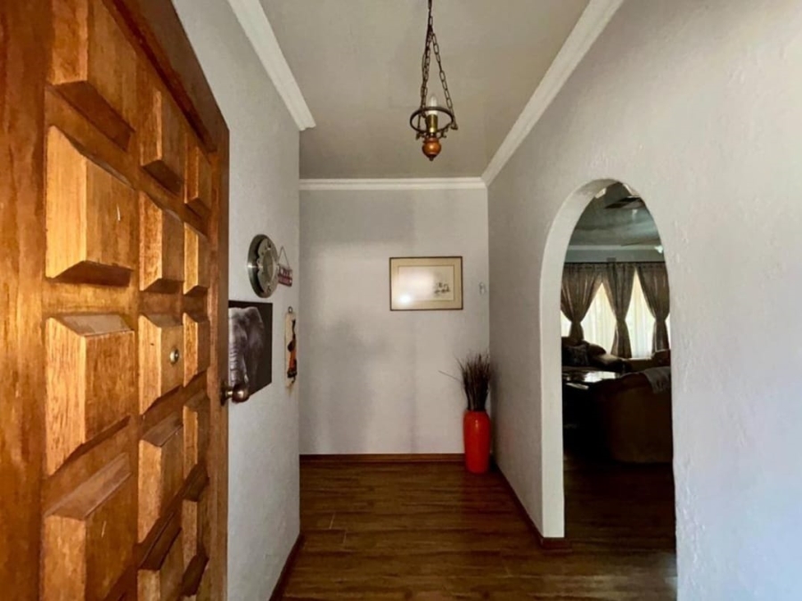 4 Bedroom Property for Sale in Carters Glen Northern Cape